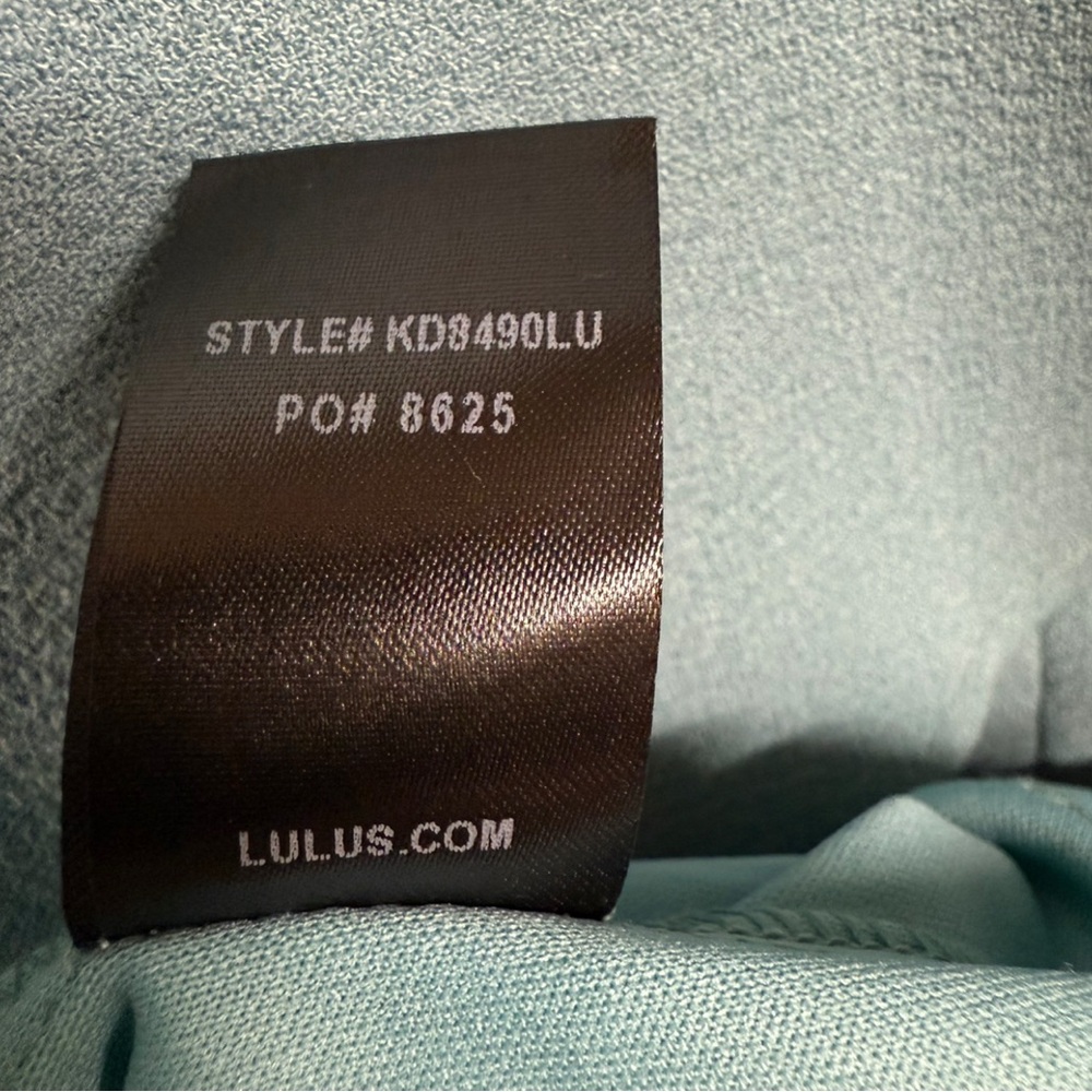 **SOLD** The Best Is Yet To Come" Sage Green Cape Sleeve D - Picture 8 of 9